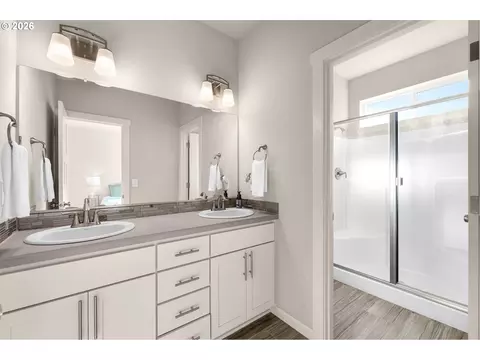 Bath - 8643 N Wright St, Camas, WA 98607 photo 1 of 3