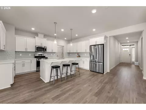 Kitchen - 8643 N Wright St, Camas, WA 98607 photo 1 of 11