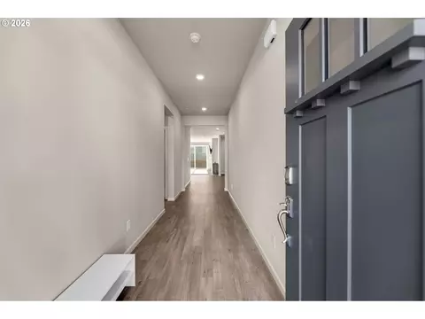 Entry Way - 8643 N Wright St, Camas, WA 98607 photo 1 of 3