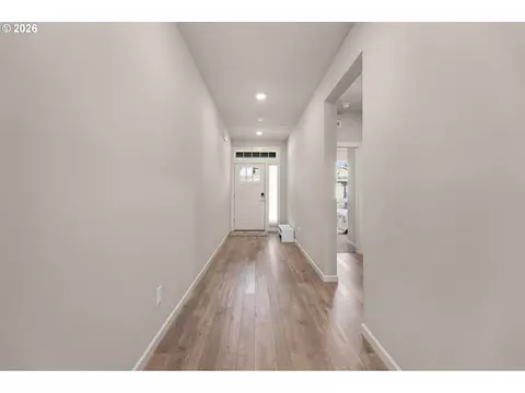 Entry Way - 8643 N Wright St, Camas, WA 98607 photo 3 of 3