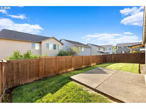 Exterior - 8643 N Wright St, Camas, WA 98607 photo 3 of 6
