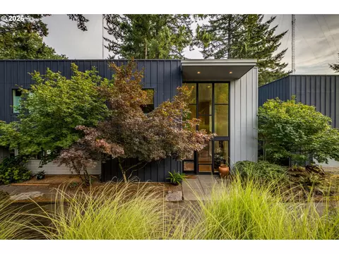 445 NW Skyline Blvd, Portland, OR 97229