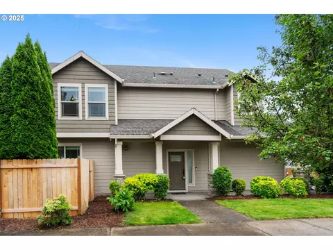 19144 Gentry Highlands Ln, Oregon City, OR 97045