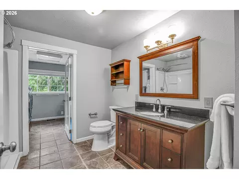 Bath - 29408 SE Stone Rd, Gresham, OR 97080 photo 1 of 2
