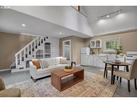 Living - 29408 SE Stone Rd, Gresham, OR 97080 photo 8 of 8