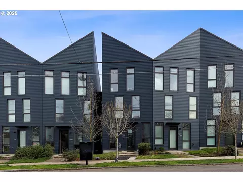 7152 N Vancouver Ave, Portland, OR 97217