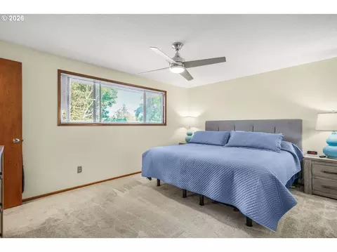 470 NW Bella Vista Dr, Gresham, OR 97030 photo 17