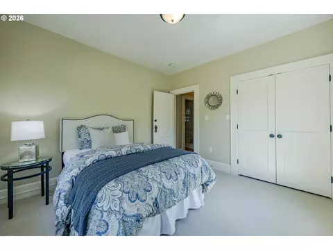 Bedroom - 1545 Villard St, Eugene, OR 97403 photo 4 of 10