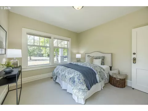 Bedroom - 1545 Villard St, Eugene, OR 97403 photo 3 of 10