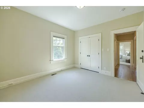 Bedroom - 1545 Villard St, Eugene, OR 97403 photo 5 of 10
