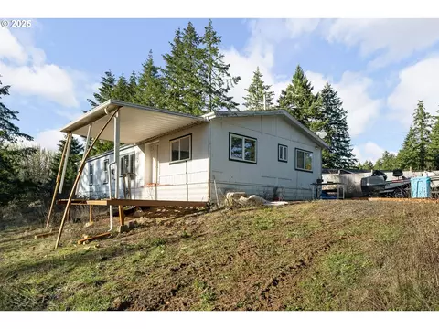 360 Coltrin Ln, Oakland, OR 97462