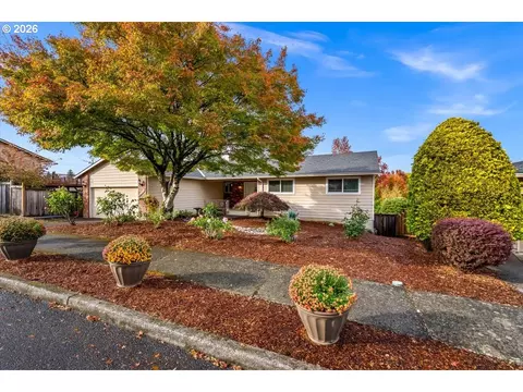 15851 NE Siskiyou St, Portland, OR 97230
