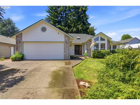 1679 SW Goucher St, Mcminnville, OR 97128