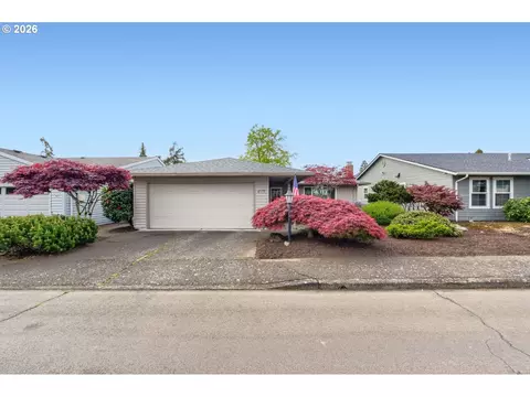 10290 SW Highland Dr, Portland, OR 97224