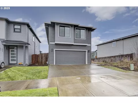 1041 N Auburn Pl, Ridgefield, WA 98642