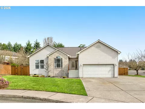 703 E Stonecreek Dr, La Center, WA 98629
