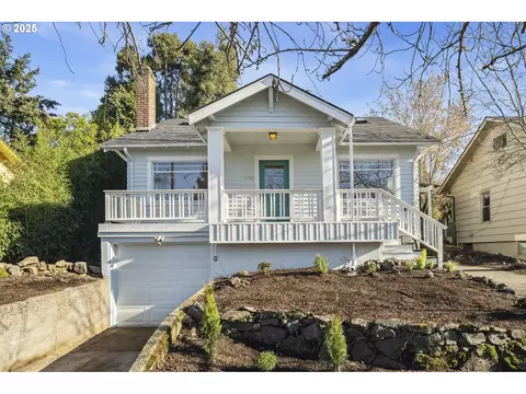 1732 SE 55th Ave, Portland, OR 97215