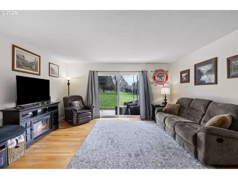 Living - 1773 NE 19th St, Gresham, OR 97030 photo 1 of 1