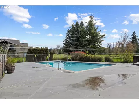 Exterior - 1773 NE 19th St, Gresham, OR 97030 photo 4 of 4