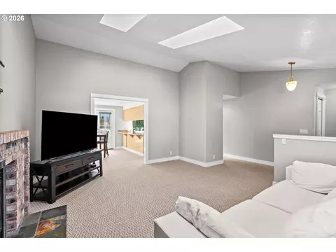 Living - 2788 Chad Dr, Eugene, OR 97408 photo 4 of 4