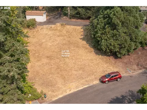 View/Area - 4072 Normandy Way, Eugene, OR 97405 photo 3 of 4
