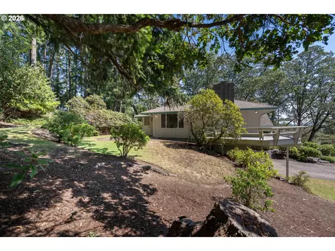 Exterior - 4072 Normandy Way, Eugene, OR 97405 photo 10 of 11