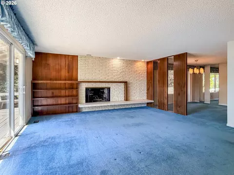 Living - 4072 Normandy Way, Eugene, OR 97405 photo 2 of 6