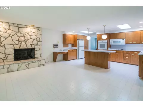 Kitchen - 4072 Normandy Way, Eugene, OR 97405 photo 2 of 3