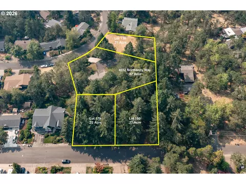 View/Area - 4072 Normandy Way, Eugene, OR 97405 photo 4 of 4