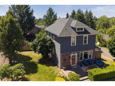Exterior - 5323 SE 13th Ct, Gresham, OR 97080 photo 2 of 7
