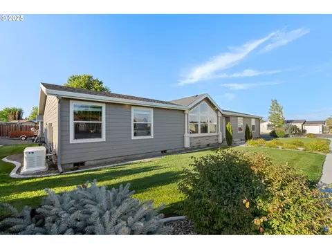 308 NE Davaly Ln, Boardman, OR 97818