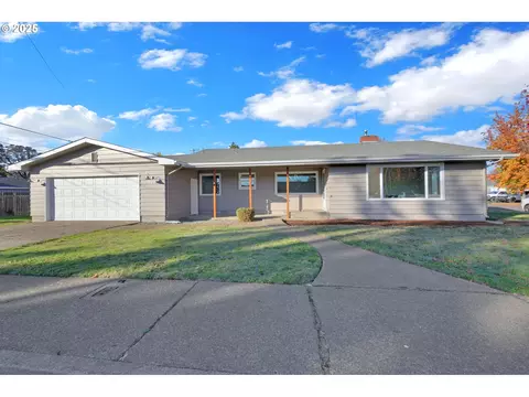 920 W 10th Ave, Junction City, OR 97448