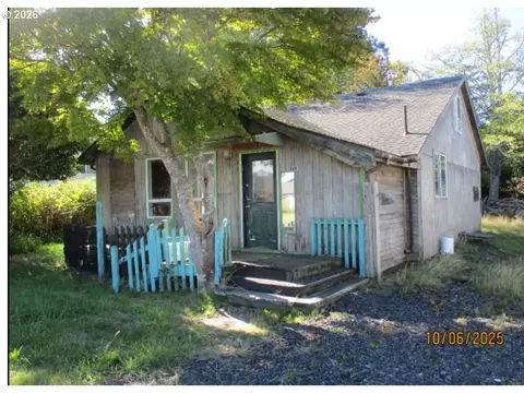 525 King Salmon, Hammond, OR 97121