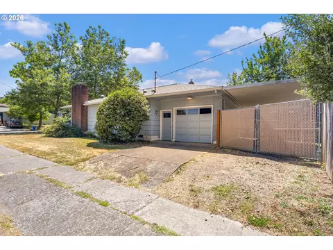 Exterior - 2810 Harris St, Eugene, OR 97405 photo 8 of 8