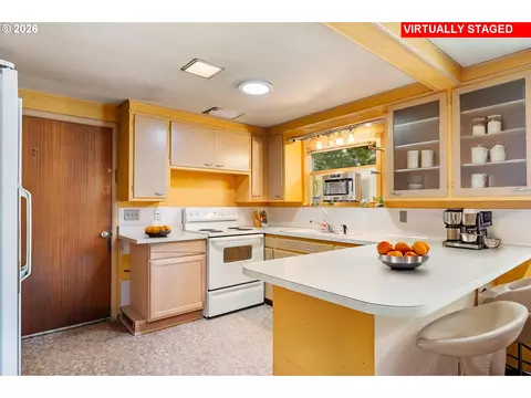 Kitchen - 2810 Harris St, Eugene, OR 97405 photo 1 of 1