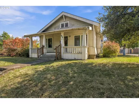Exterior - 533 D St, Springfield, OR 97477 photo 1 of 4