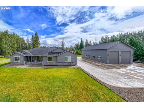 88669 Promise Pkwy, Veneta, OR 97487