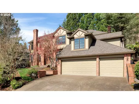 9023 NW Benson St, Portland, OR 97229