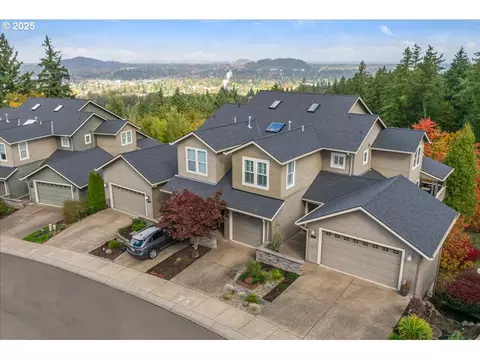 10229 SE Bristol Ln, Happy Valley, OR 97086