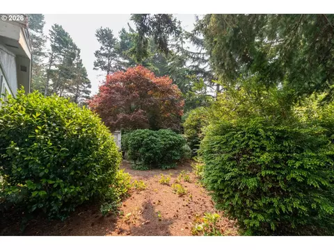 Exterior - 4792 Rhododendron Loop, Florence, OR 97439 photo 6 of 12