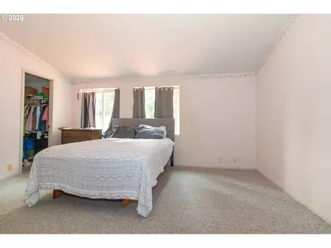 Bedroom - 4792 Rhododendron Loop, Florence, OR 97439 photo 1 of 8