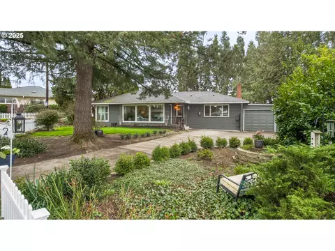 6606 SW Pine St, Portland, OR 97223