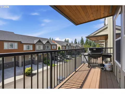 Exterior - 16835 Champion Way, Sandy, OR 97055 photo 2 of 4