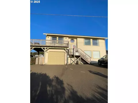 88545 2nd Ave, Florence, OR 97439