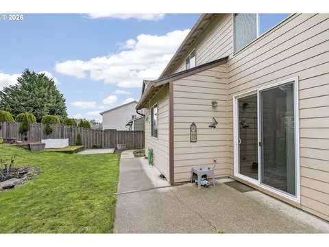 Exterior - 163 SW Sandlewood Loop, Gresham, OR 97030 photo 8 of 13