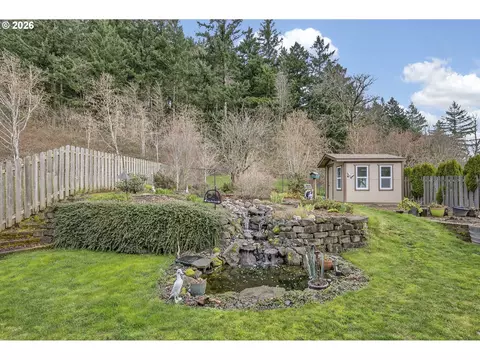 Exterior - 163 SW Sandlewood Loop, Gresham, OR 97030 photo 6 of 13