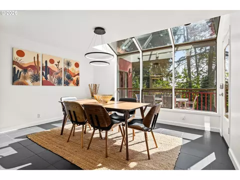 Dining - 1675 Fircrest Dr, Eugene, OR 97403 photo 1 of 3