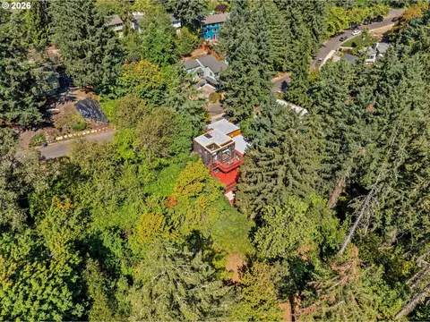 View/Area - 1675 Fircrest Dr, Eugene, OR 97403 photo 3 of 3