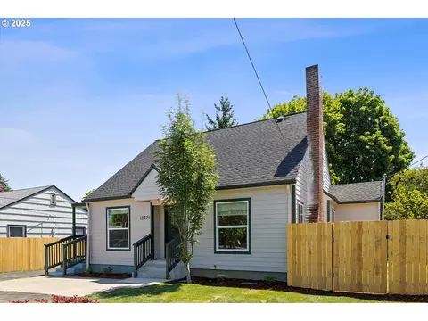 15234 SE Stark St, Portland, OR 97233