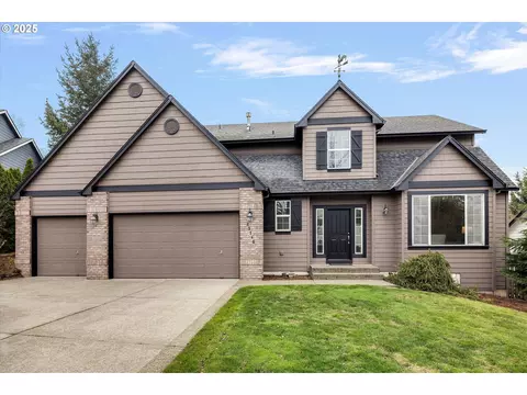 13140 SE Snowfire Dr, Happy Valley, OR 97086